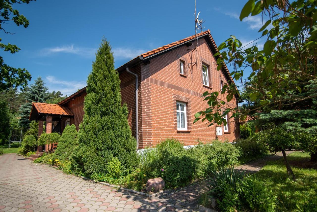 Villa Gosciniec Pod Debem à Wilimy Extérieur photo
