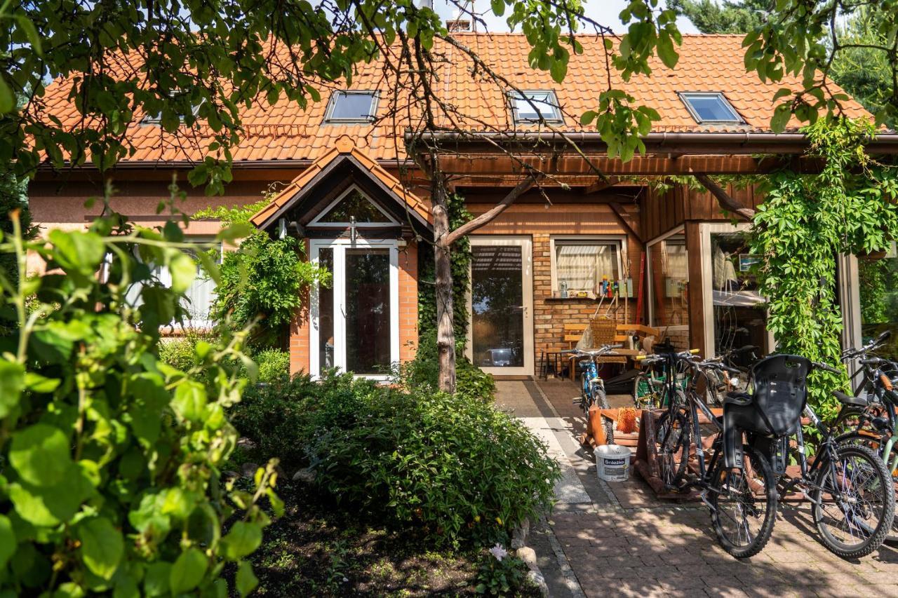 Villa Gosciniec Pod Debem à Wilimy Extérieur photo